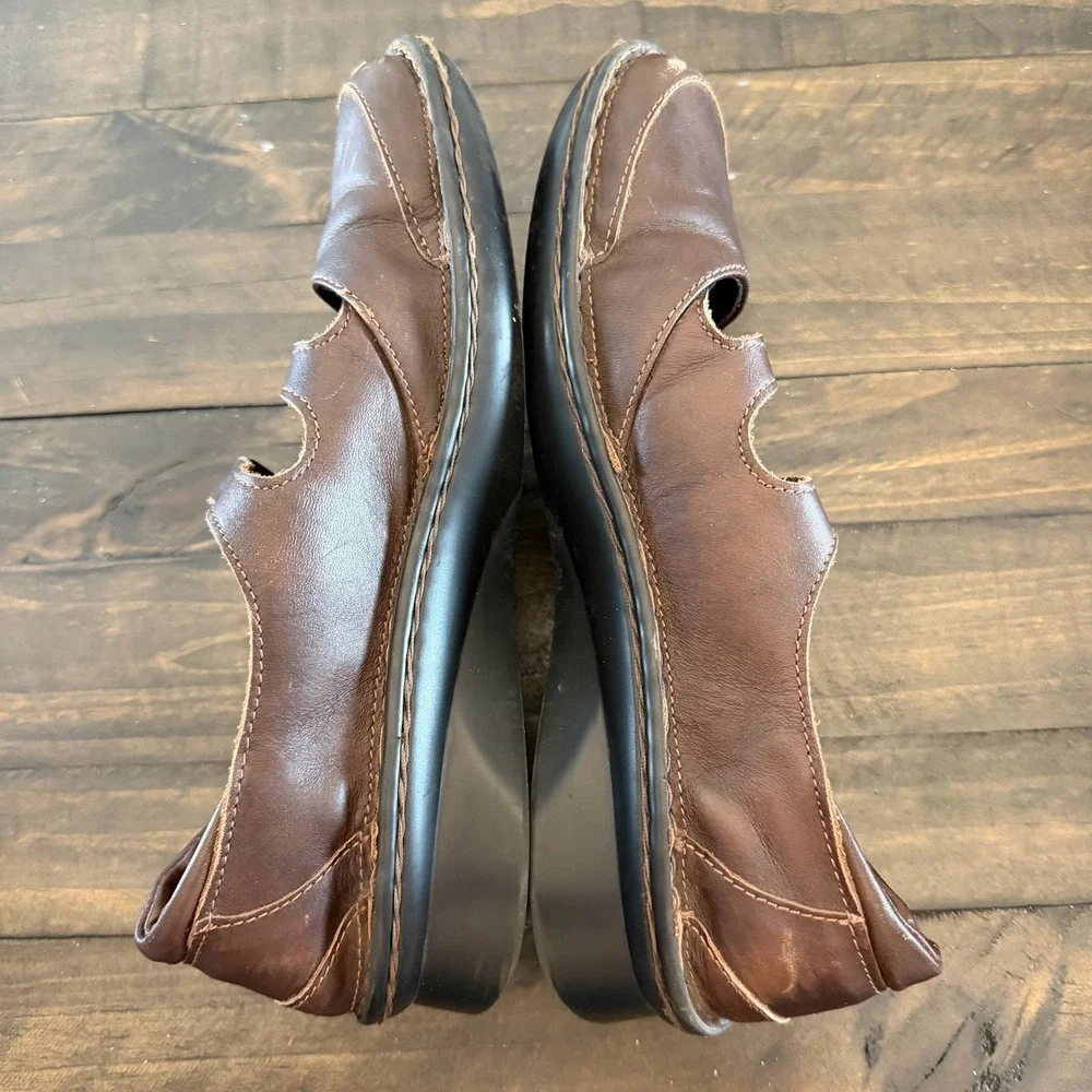 Naot Mary Jane Shoes 8 US 39 Brown Leather Triple Strap Comfort Walking Casual
